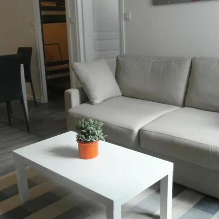 La Rochelle, 3 Pieces, 6 Personnes - Fr-1-246-83 * La Rochelle (Charente-Maritime)